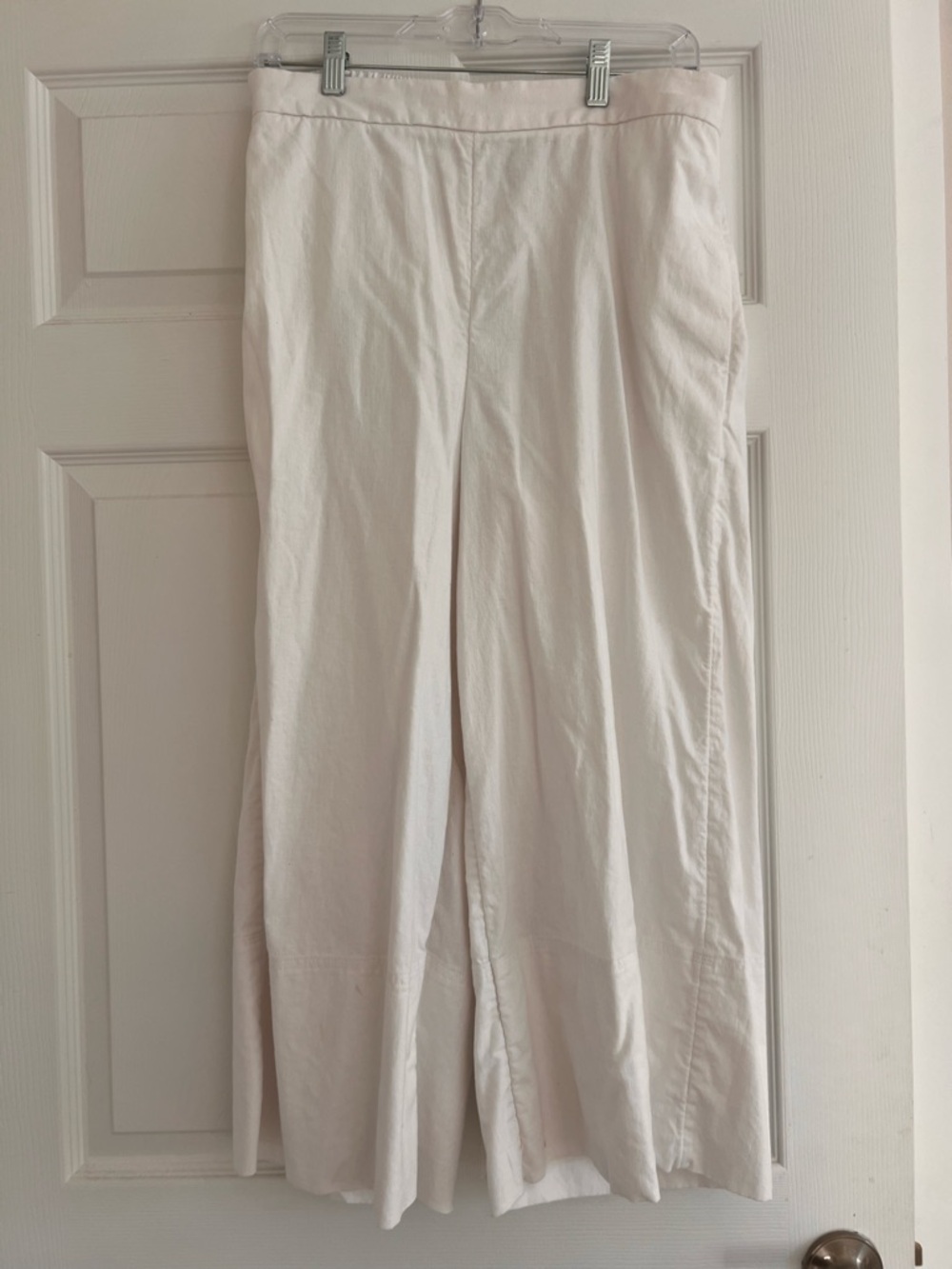 Banana Republic Wide Leg Pants in Light Cream